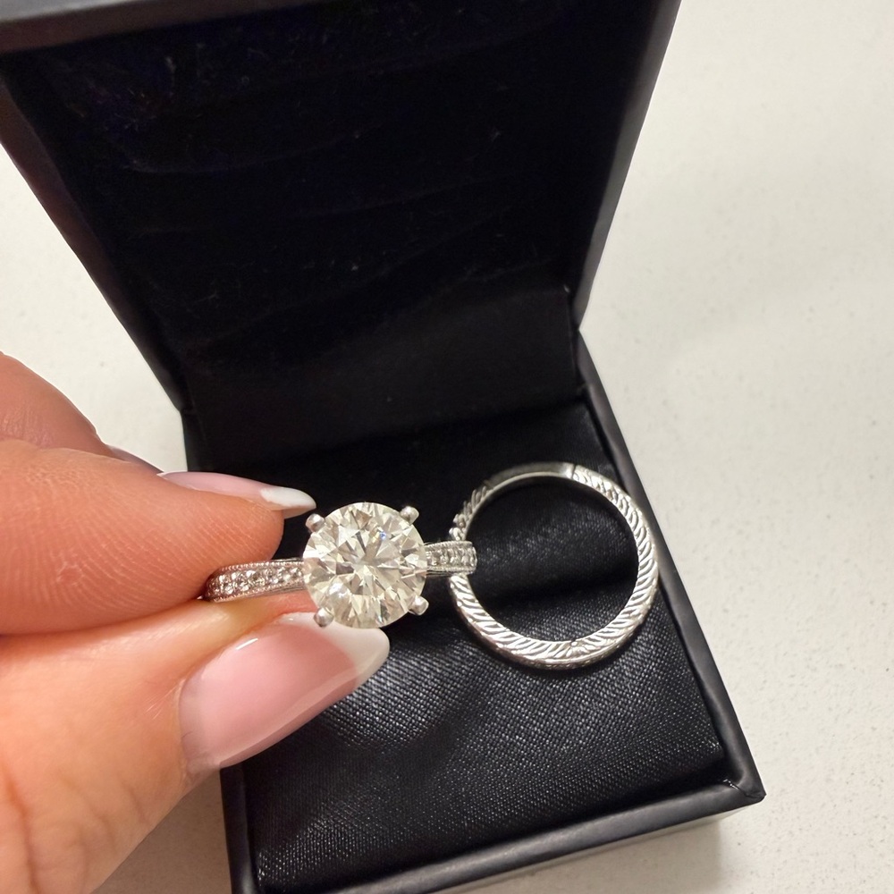 Round Brilliant Engagement Ring with matching band
